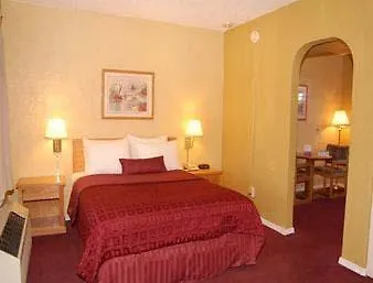 Howard Johnson By Wyndham Airport/downtown Area