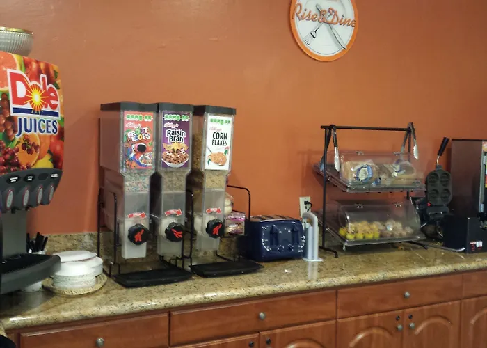 Hotel Howard Johnson By Wyndham Airport/downtown Area