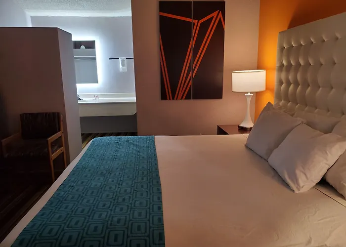 Howard Johnson By Wyndham Airport/downtown Area 2*