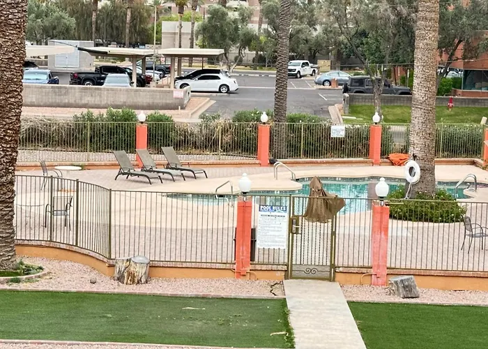 Hotel Howard Johnson By Wyndham Airport/downtown Area 2*