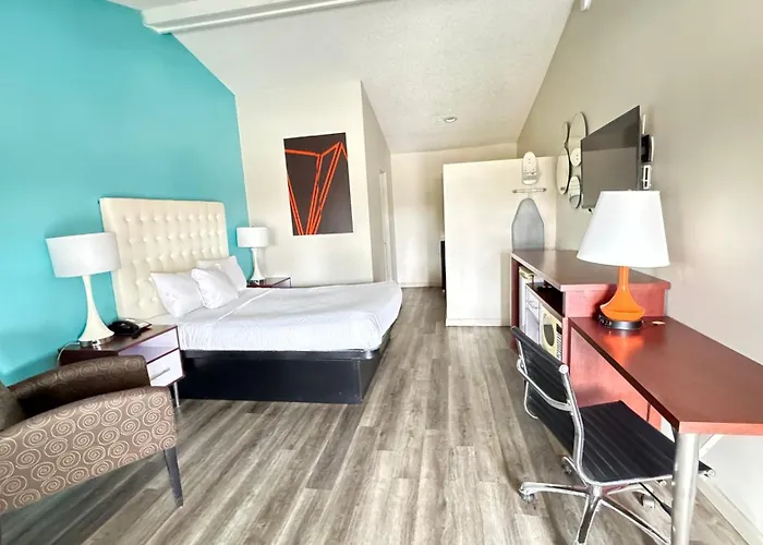 Howard Johnson By Wyndham Airport/downtown Area Hotel Phoenix