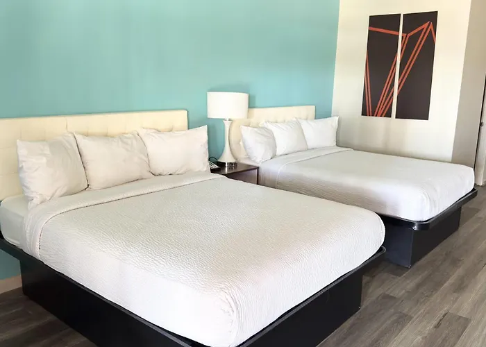 Howard Johnson By Wyndham Airport/downtown Area Phoenix