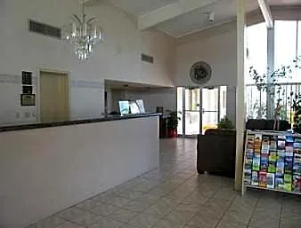 Hotel Howard Johnson By Wyndham Airport/downtown Area
