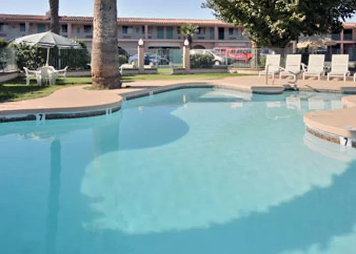 Howard Johnson By Wyndham Airport/downtown Area Phoenix
