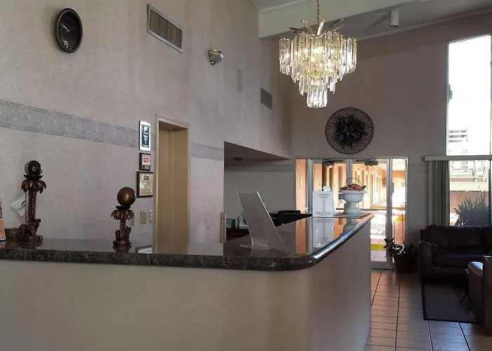 Hotel Howard Johnson By Wyndham Airport/downtown Area 2*